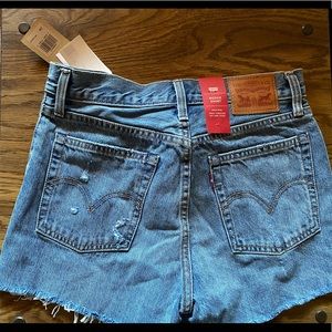LEVIS Wedgie Short size 28